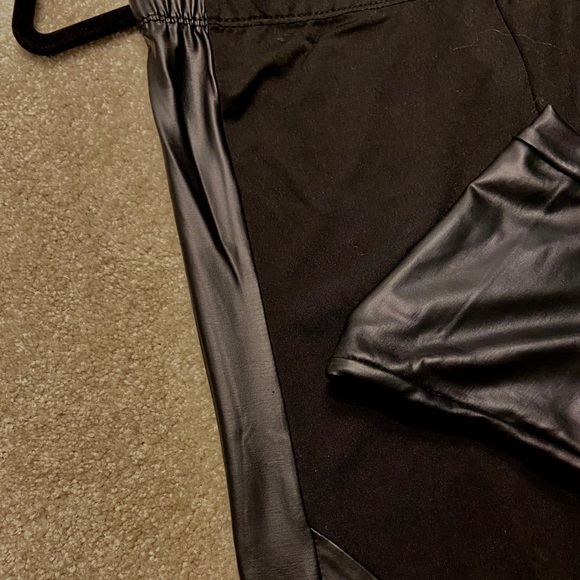 Black Legging with Leather Patches - Picture 2 of 3